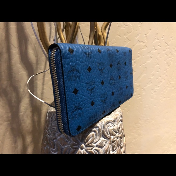 ! SOLD! MCM Zip Around Wallet - Picture 2 of 6